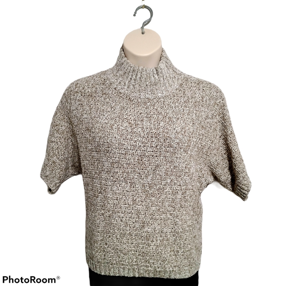Beautiful Roots Knitted Short Sleeve Sweat…